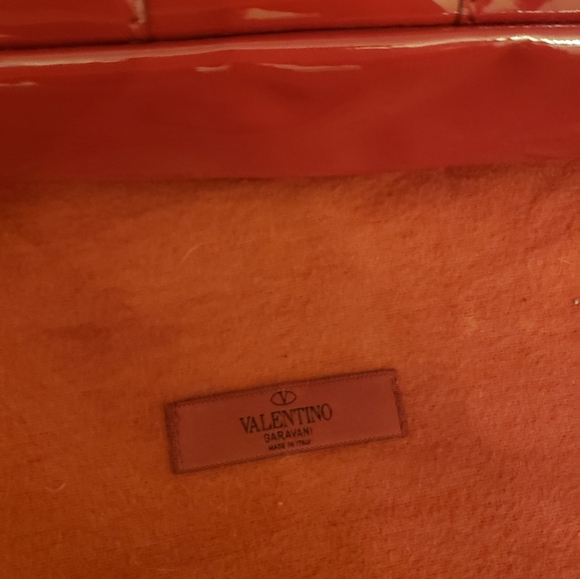 Valentino RED hand bag lacquer histore NEW - Picture 11 of 15